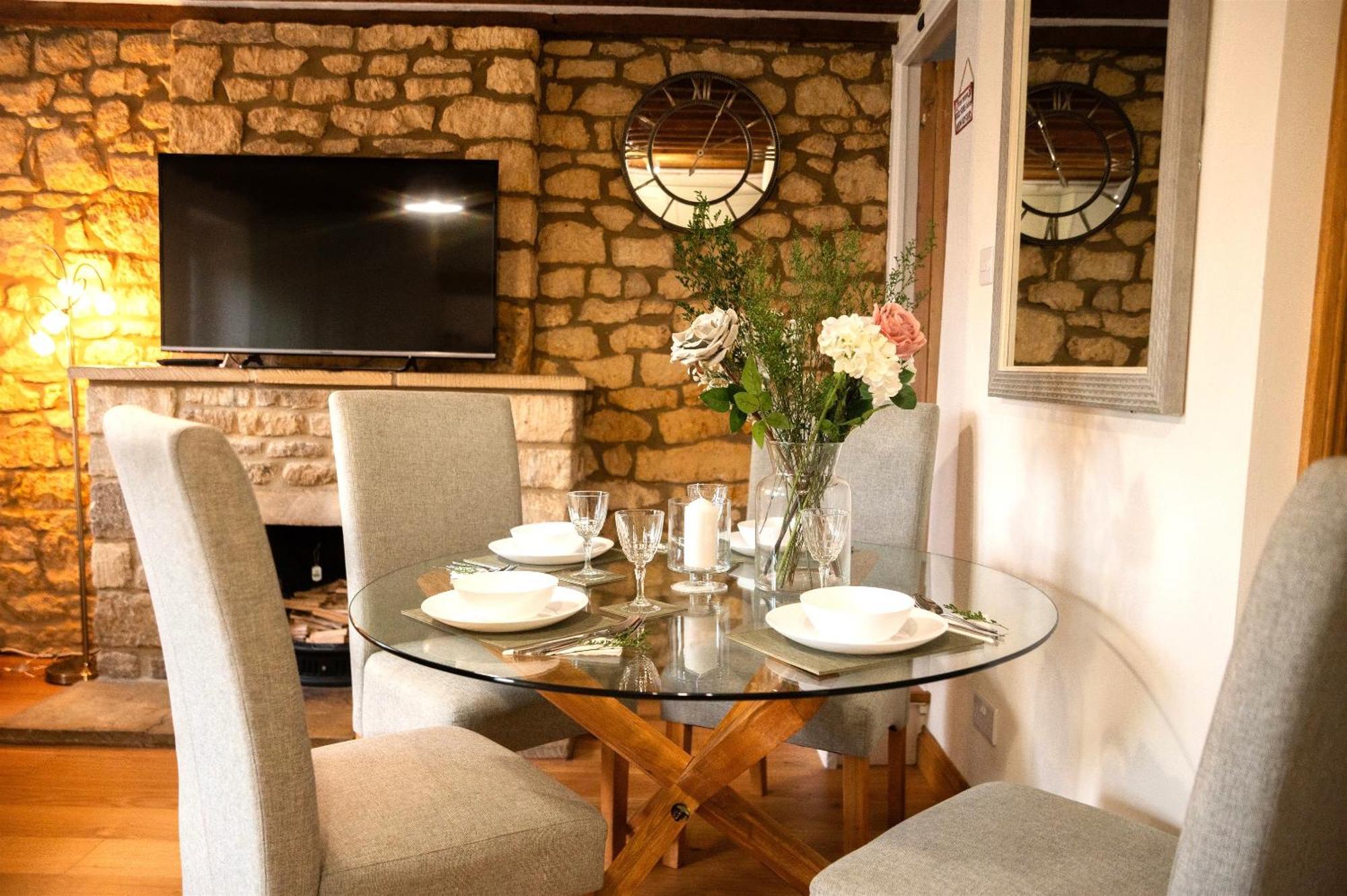 2 Bedroom Charming & Luxury Malt Cottage, Garden, Netflix, Free Parking Bourton-on-the-Water Dış mekan fotoğraf
